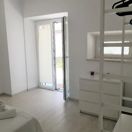 Grazioso Bilocale Al Mare Apartamento